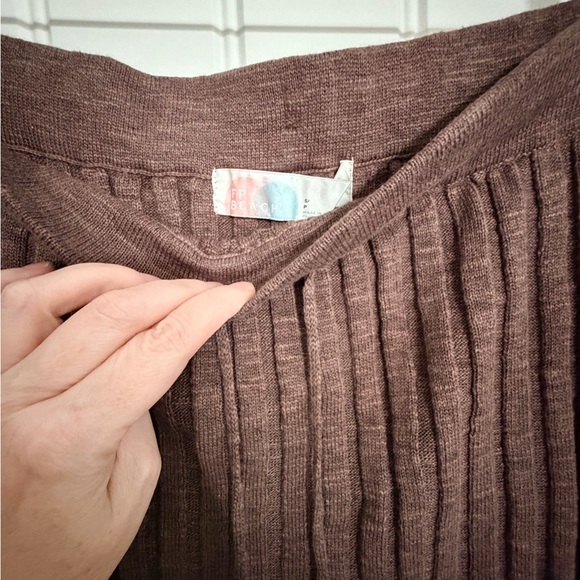 Free People Veda Sweater Co-Ord Set in Brown size Small NWT - Picture 11 of 13